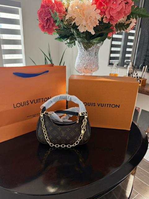 Louis Vuitton Catchy PM