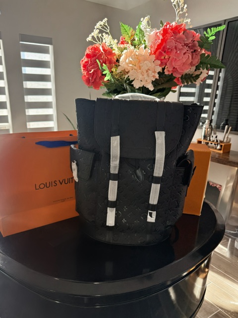 Louis Vuitton Christopher MM Backpack - Black