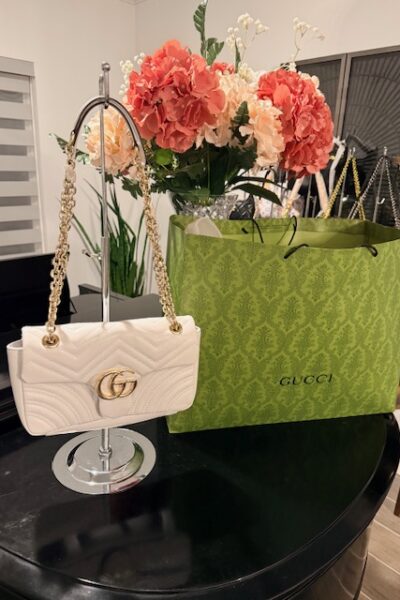 Gucci GG Marmont medium shoulder bag