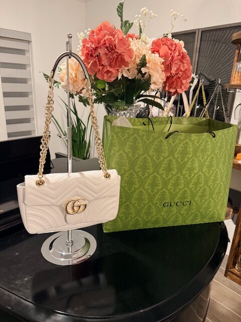 Gucci GG Marmont medium shoulder bag
