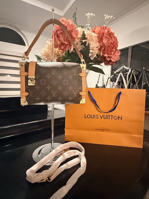 Louis Vuitton Side Trunk MM - Image 5