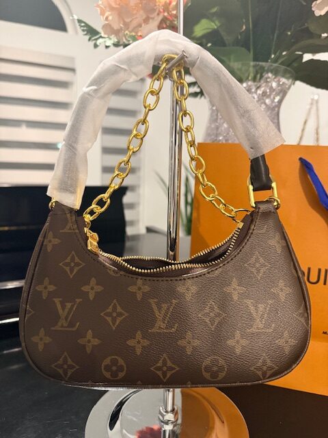 Louis Vuitton Catchy PM - Image 2