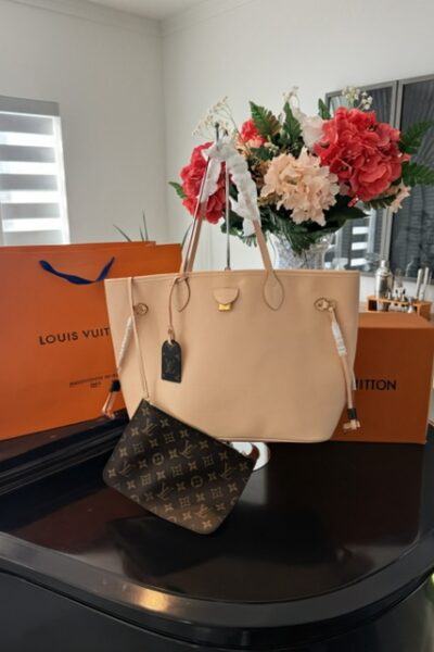 Louis Vuitton Neverfull MM