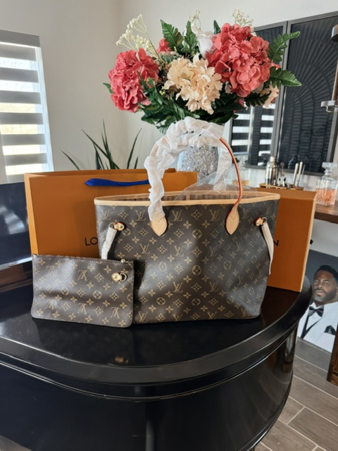 Louis Vuitton Neverfull MM Monogram